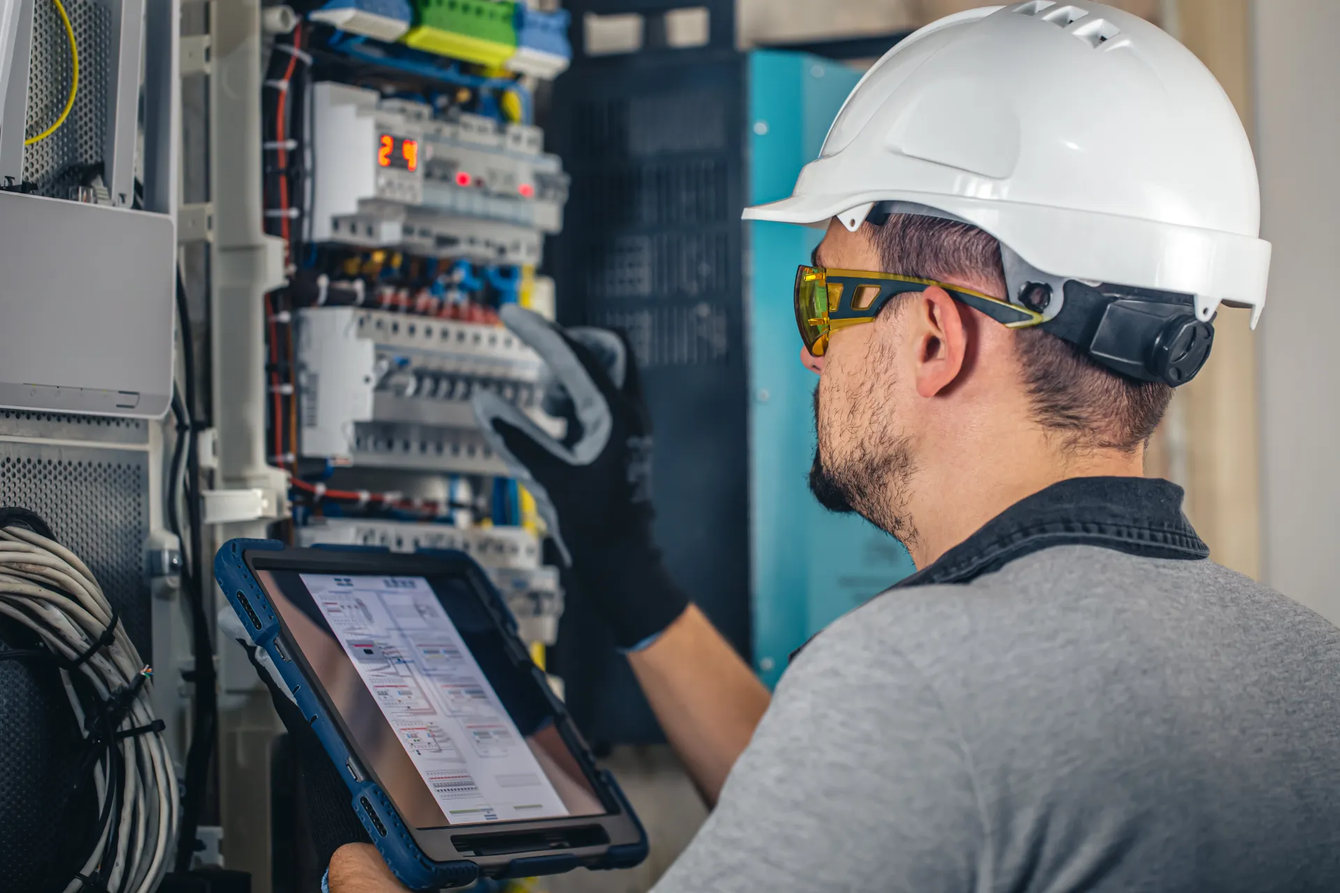 Powering Your Home with Excellence Powering Your Home with Excellence